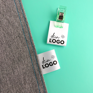 Textiletiketten mit Logo
